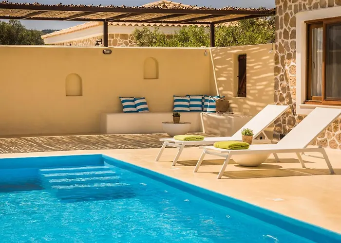 فيلة Akrolithos Kouvalata