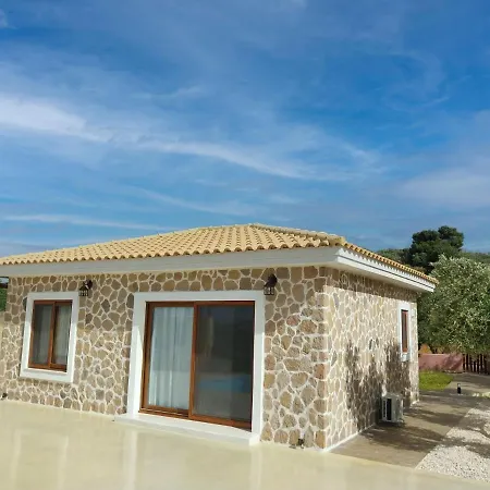 Akrolithos Villa