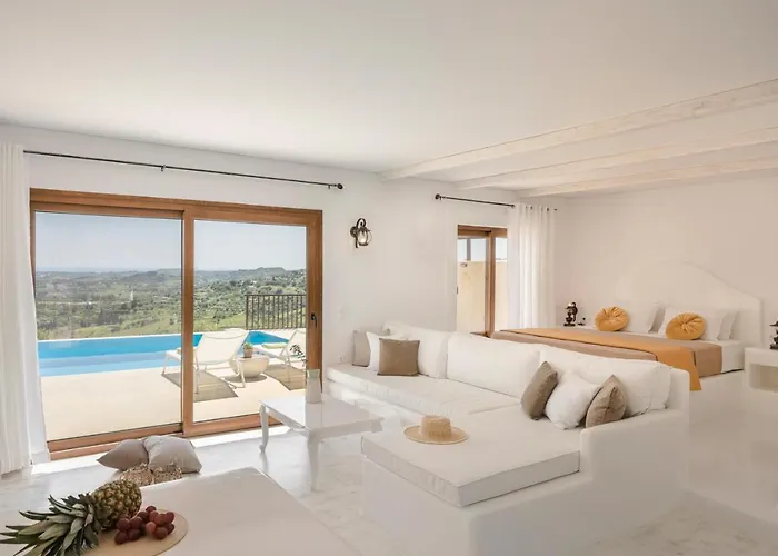Akrolithos Villa *