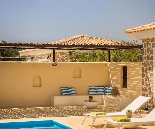Akrolithos Villa *